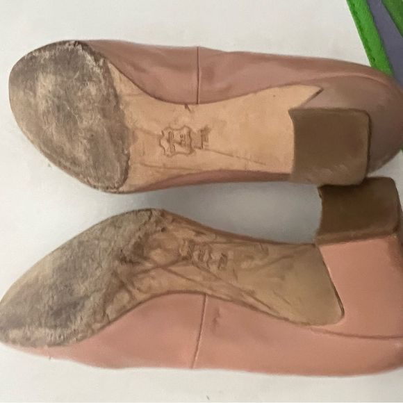 Tory Burch Blush Oak Raleigh Pump runway gold logo dress shoes rare heels - Picture 3 of 11